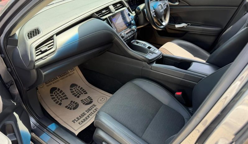 
								Honda Insight full									