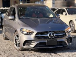 Mercedes-Benz B180