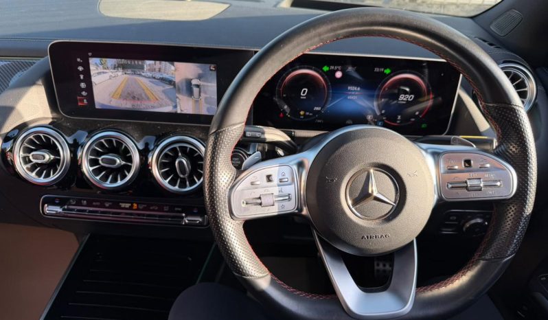 
								Mercedes-Benz B180 full									