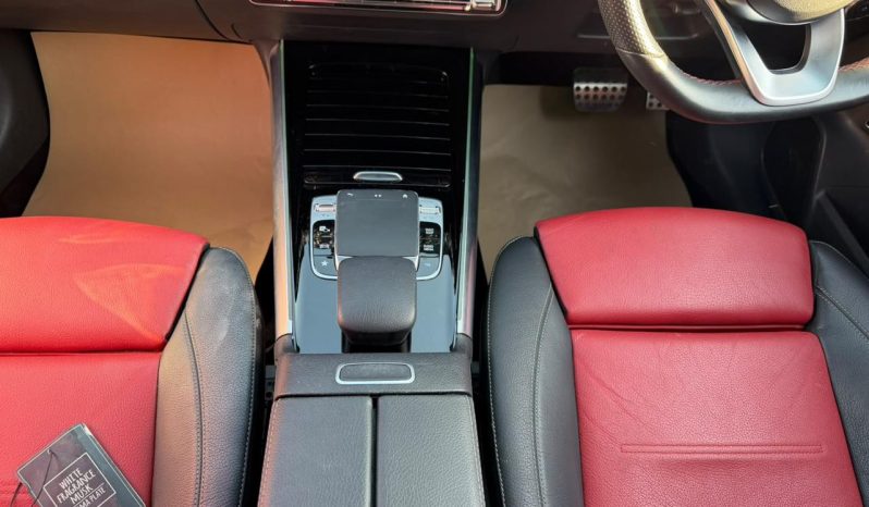 
								Mercedes-Benz B180 full									