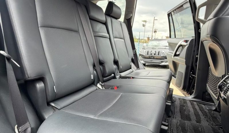 
								TOYOTA LAND CRUISER PRADO TXL full									