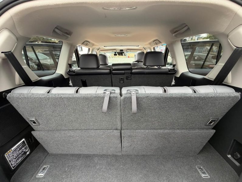 
								TOYOTA LAND CRUISER PRADO TXL full									