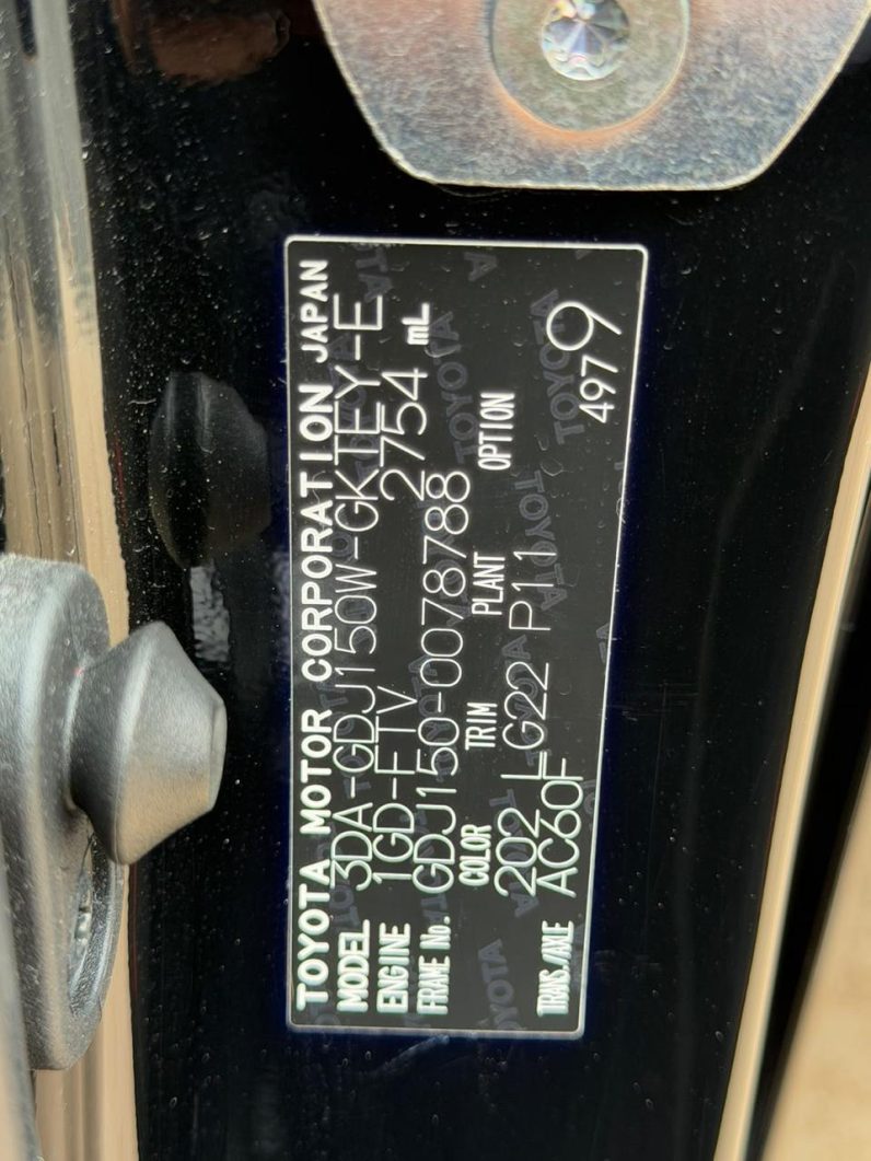 
								TOYOTA LAND CRUISER PRADO TXL full									