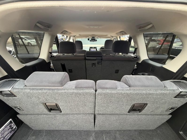 
								Toyota Landcruiser prado TXL full									