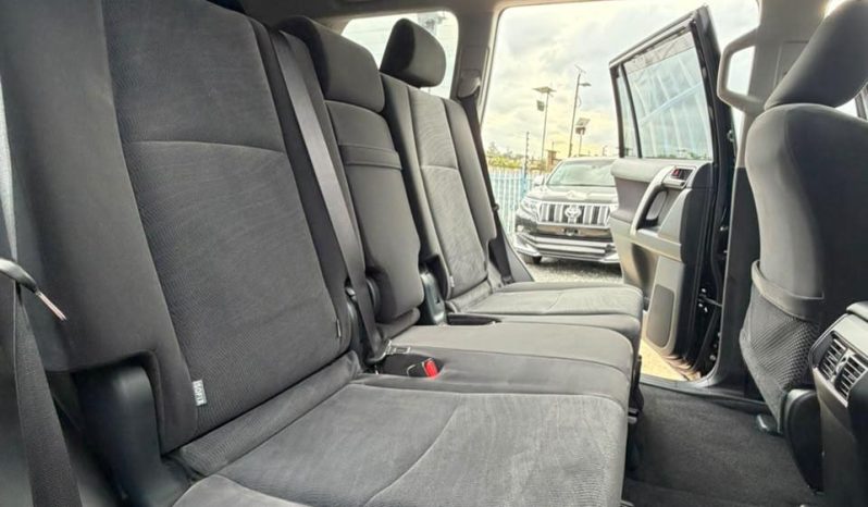 
								Toyota Landcruiser prado TXL full									