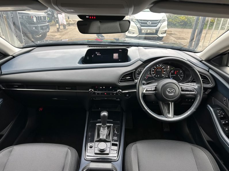 
								MAZDA CX-30 full									