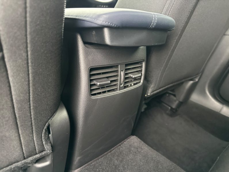 
								MAZDA CX-30 full									