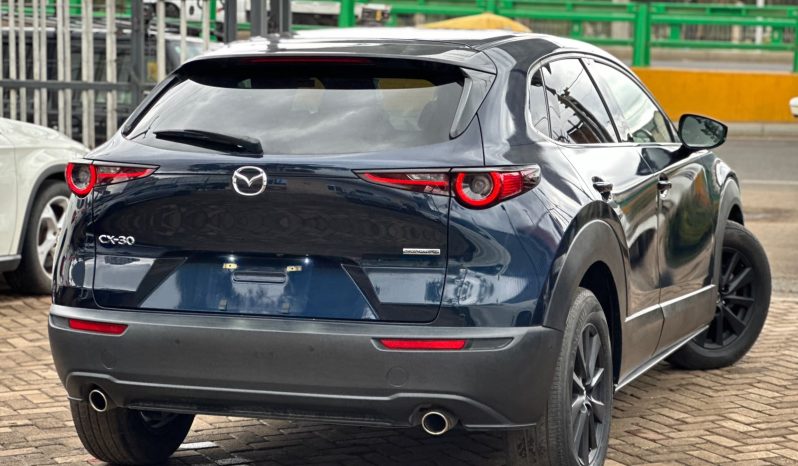 
								MAZDA CX-30 full									