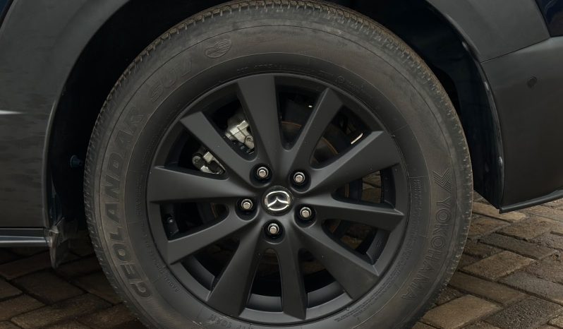 
								MAZDA CX-30 full									