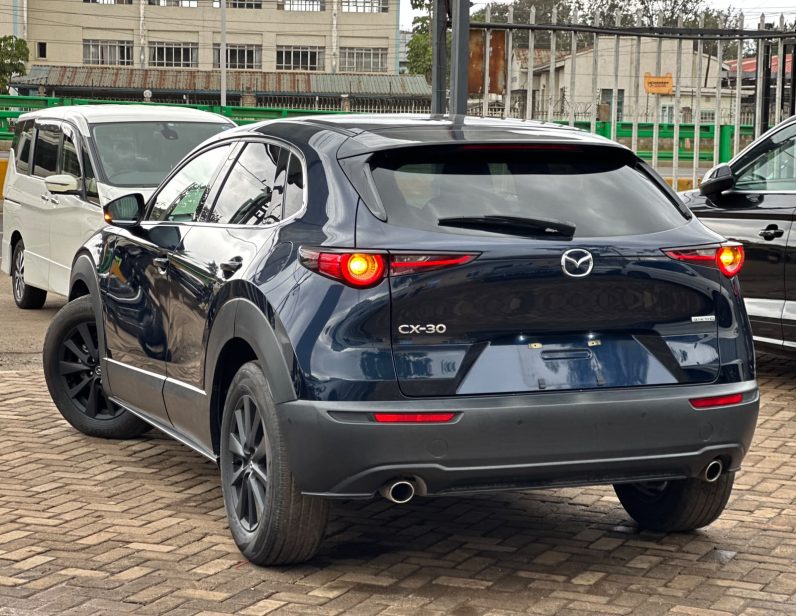 
								MAZDA CX-30 full									