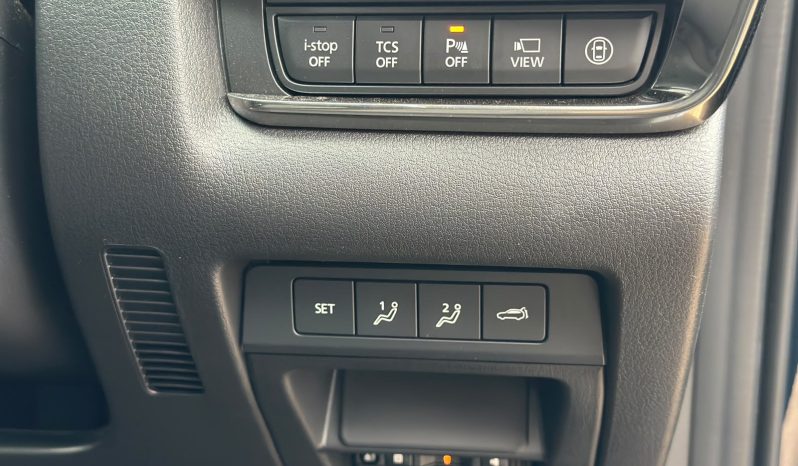 
								MAZDA CX-30 full									