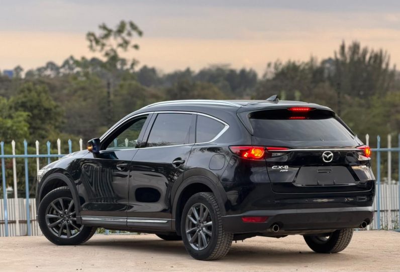 
								Mazda CX8 full									