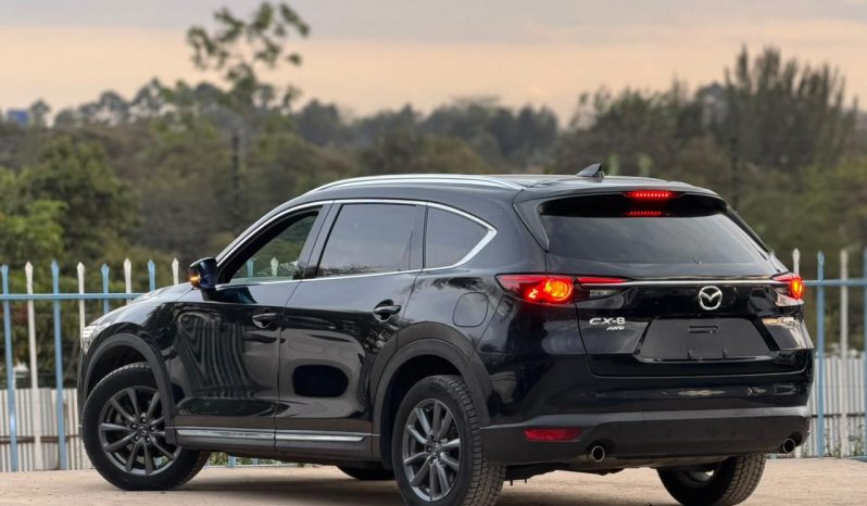 
								Mazda CX8 full									