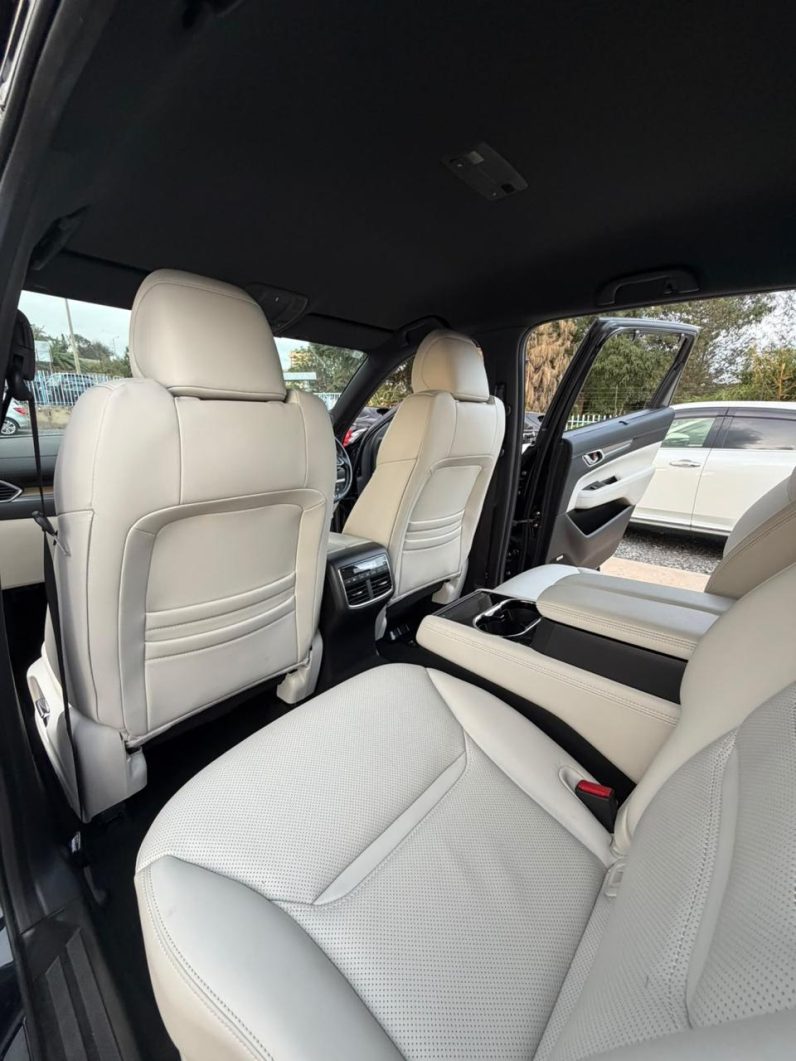 
								Mazda CX8 full									