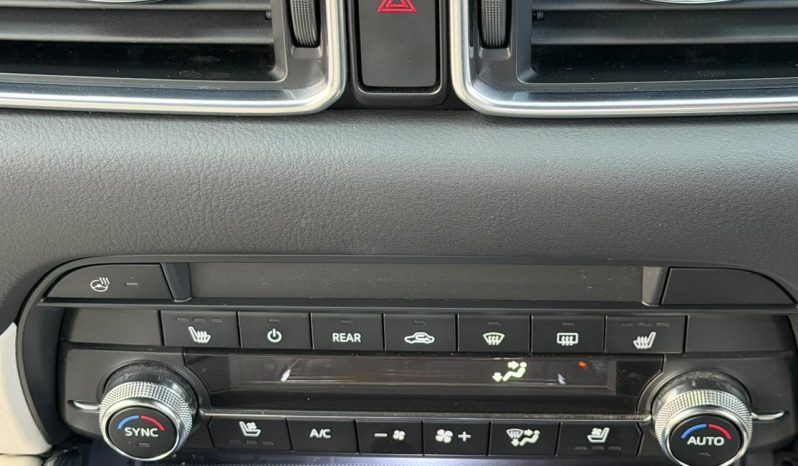 
								Mazda CX8 full									