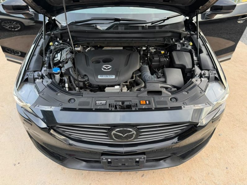 
								Mazda CX8 full									