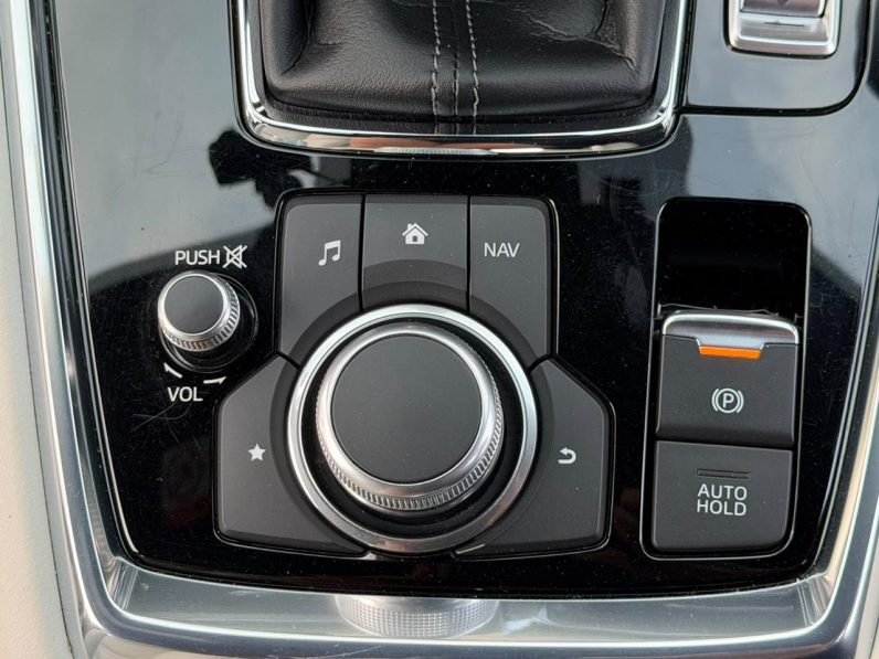 
								Mazda CX8 full									