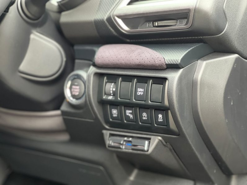 
								Subaru Forester SK5 full									