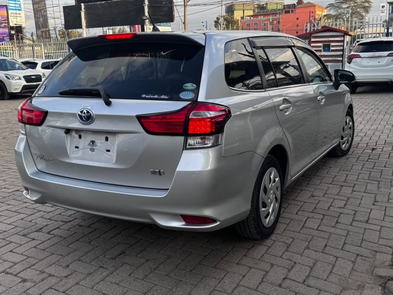 
								Toyota Fielder full									
