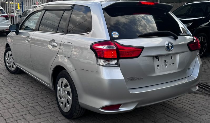 
								Toyota Fielder full									