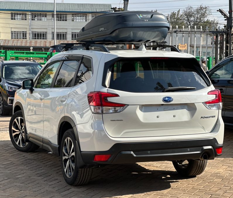 
								SUBARU FORESTER SK9 full									