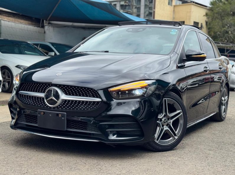 
								Mercedes Benz B180 full									