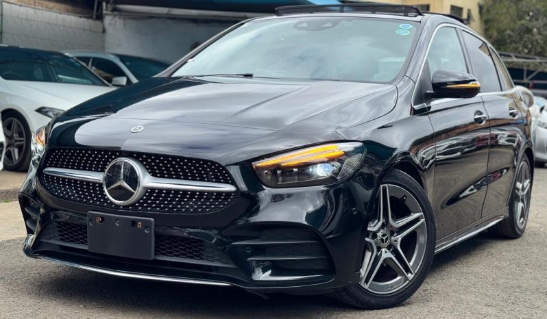 
								Mercedes Benz B180 full									