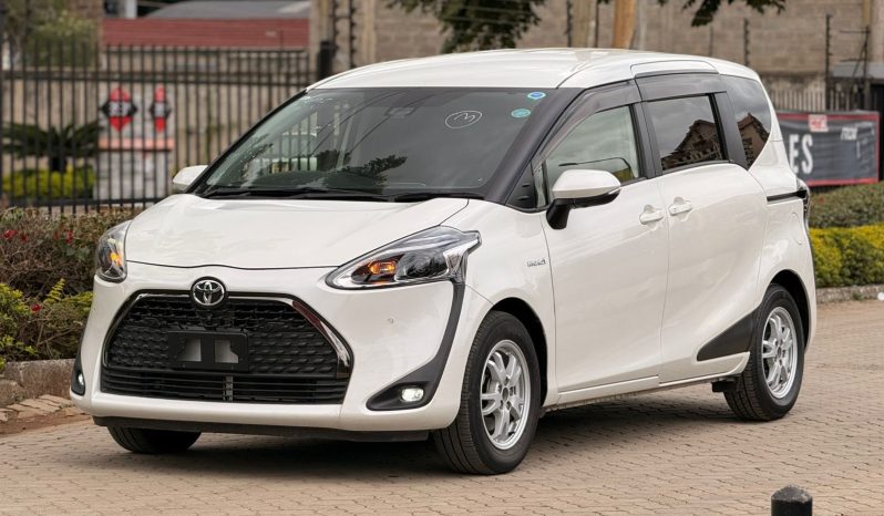 
								Toyota Sienta full									