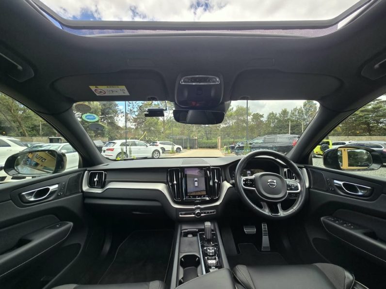 
								Volvo XC60 B6 full									
