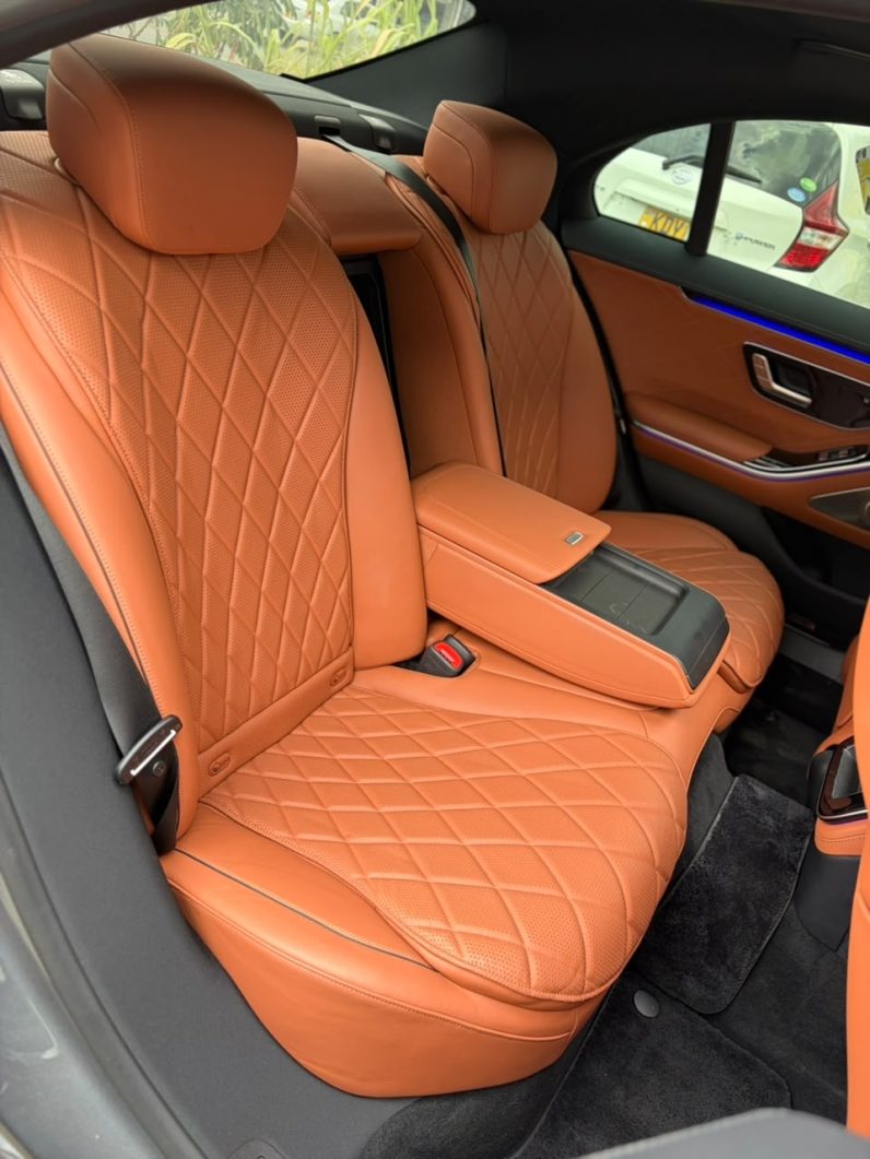 
								Mercedes Benz S500 full									