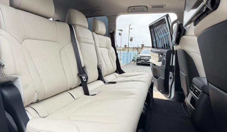 
								Lexus LX-570 full									