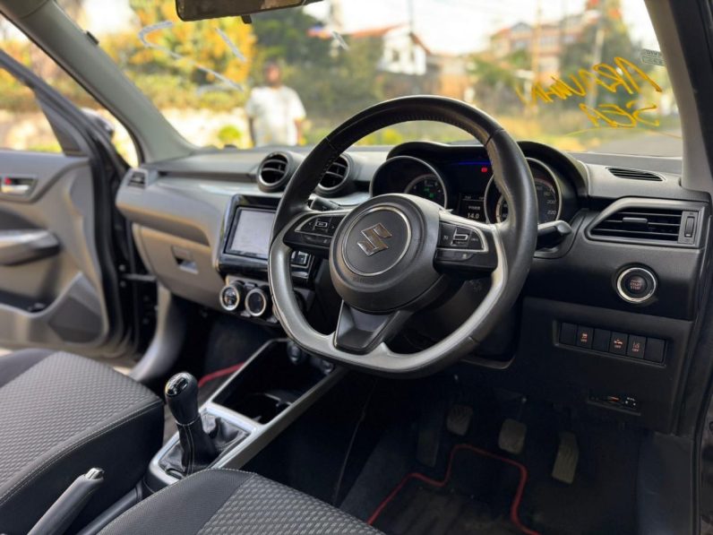 
								Suzuki Swift RS full									