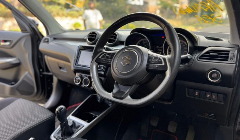 
								Suzuki Swift RS full									