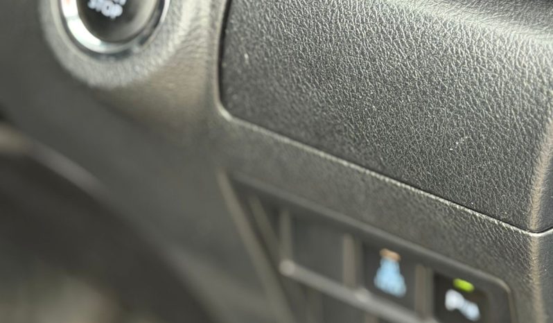 
								Toyota Hilux full									