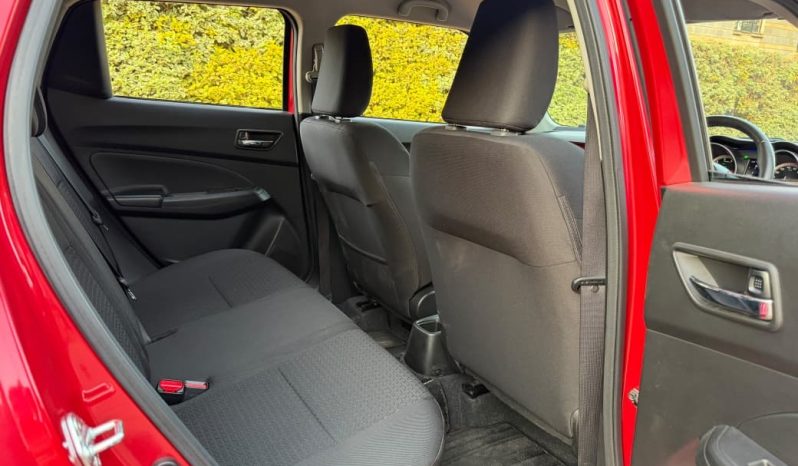 
								Suzuki Swift full									
