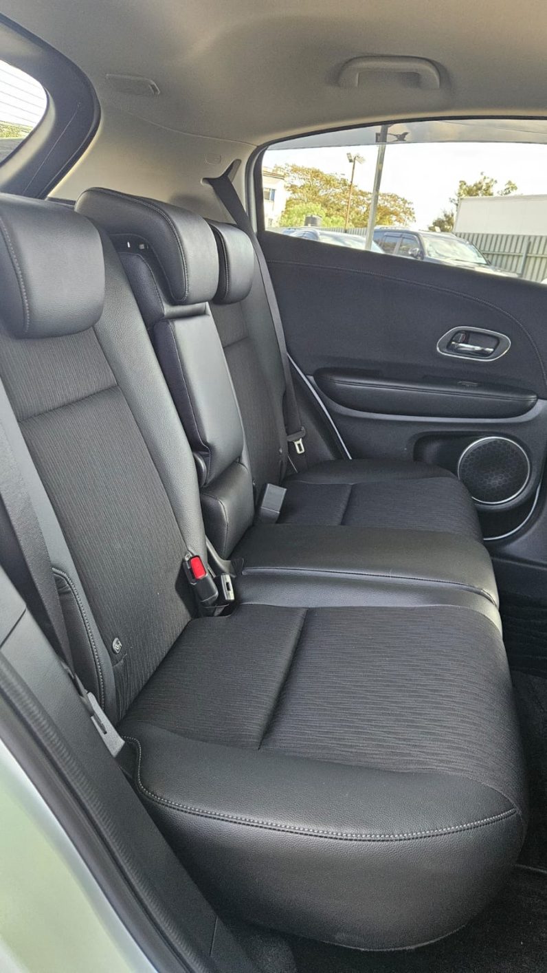 
								Honda Vezel RS full									