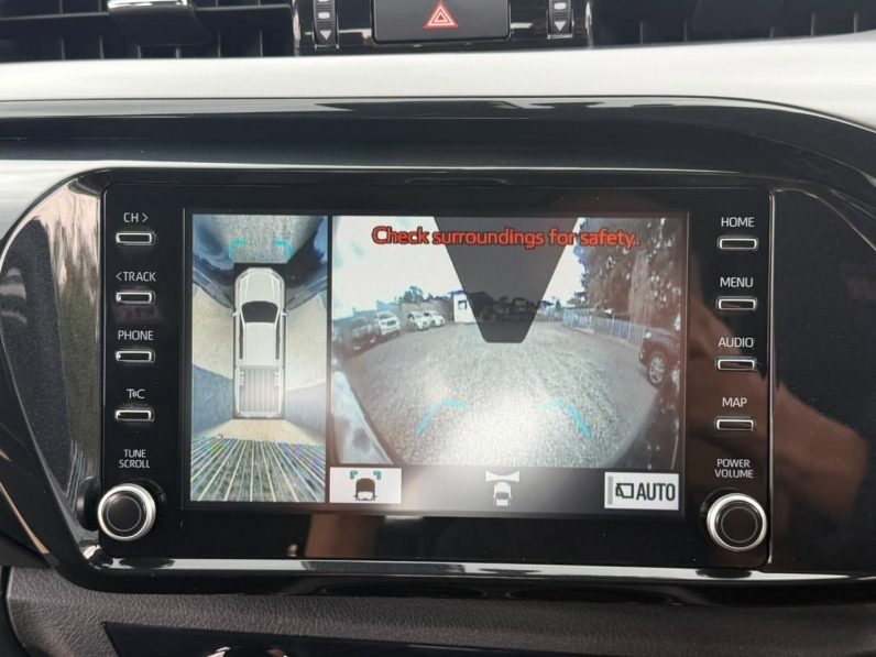 
								Toyota Hilux GR full									