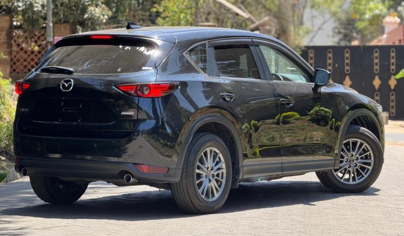 
								Mazda CX-5 full									