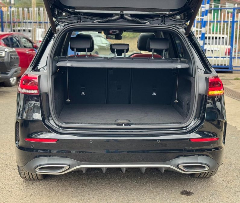 
								Mercedes Benz B180 full									