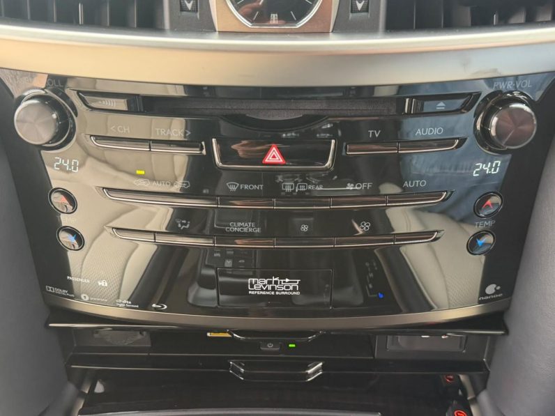 
								Lexus LX-570 full									