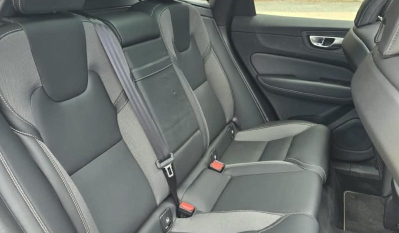 
								Volvo XC60 B6 full									