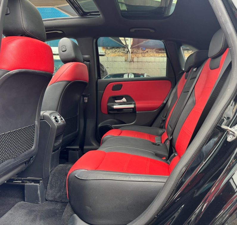 
								Mercedes Benz B180 full									