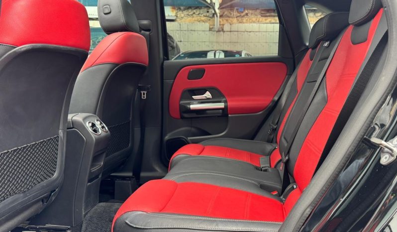 
								Mercedes Benz B180 full									