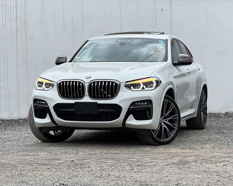 
								BMW X4 M40i full									