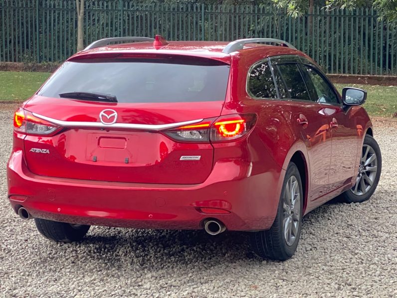 
								Mazda Atenza full									