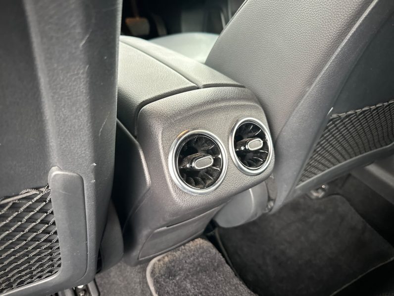 
								Mercedes Benz A180 full									