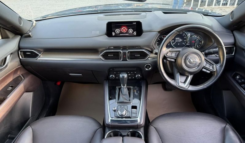 
								Mazda CX-8 full									