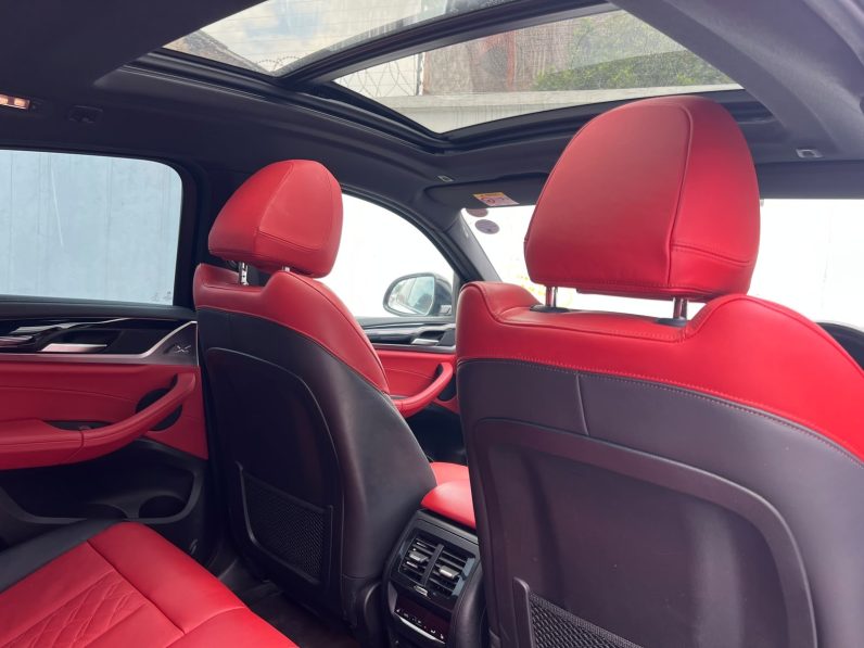 
								BMW X4 M40i full									