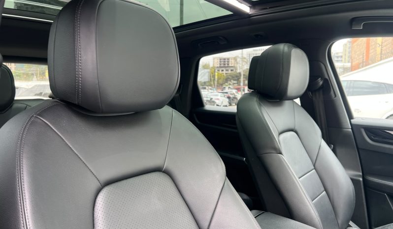 
								Porsche Cayenne full									