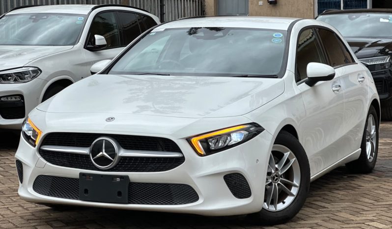 
								Mercedes Benz A180 full									